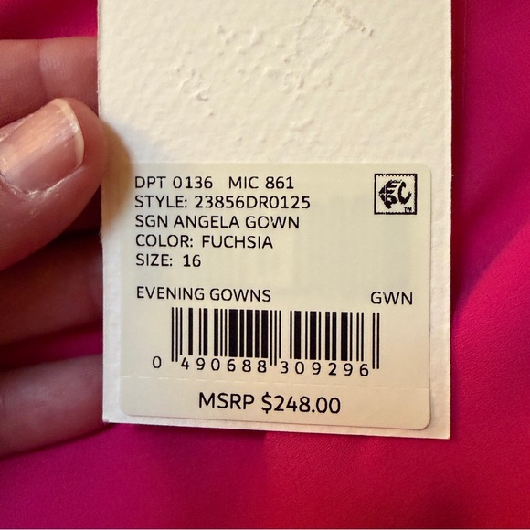 Elegant Pink One-Shoulder Dress - Picture 9 of 13